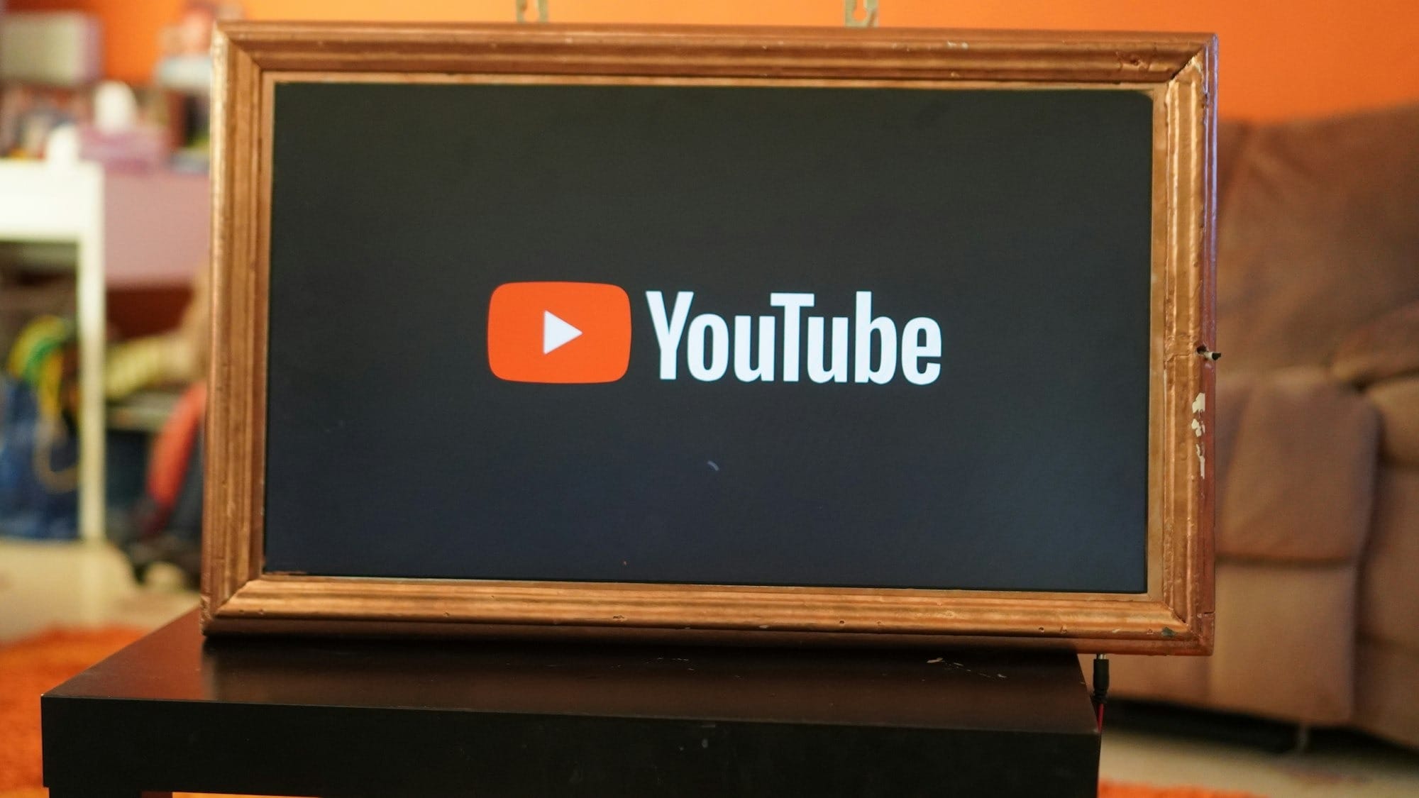 Google adds Albertsons grocery data to YouTube ad targeting through Commerce Media Suite