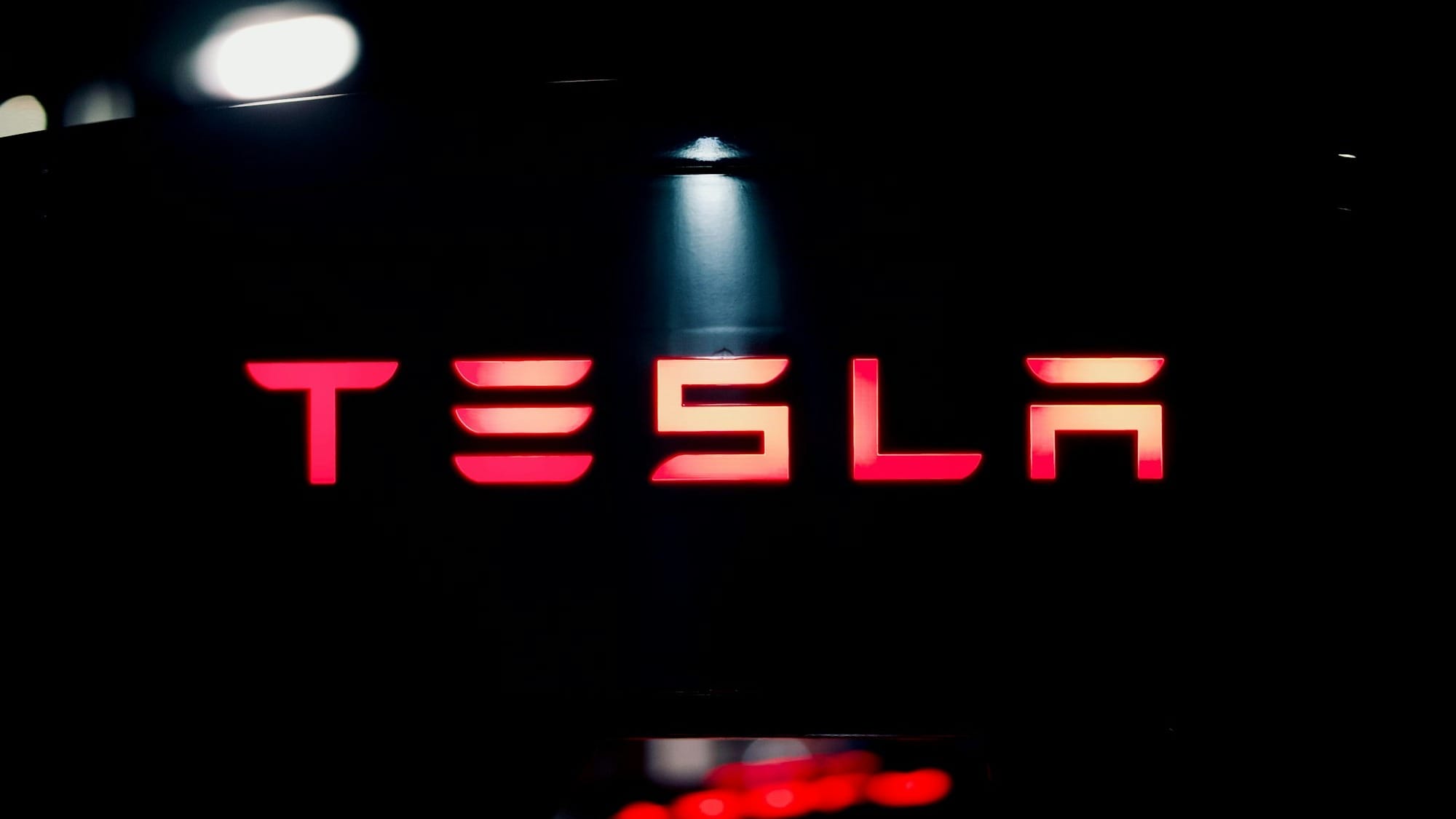 Tesla's Wednesday earnings call is really about two things: robotaxis and the AI bet