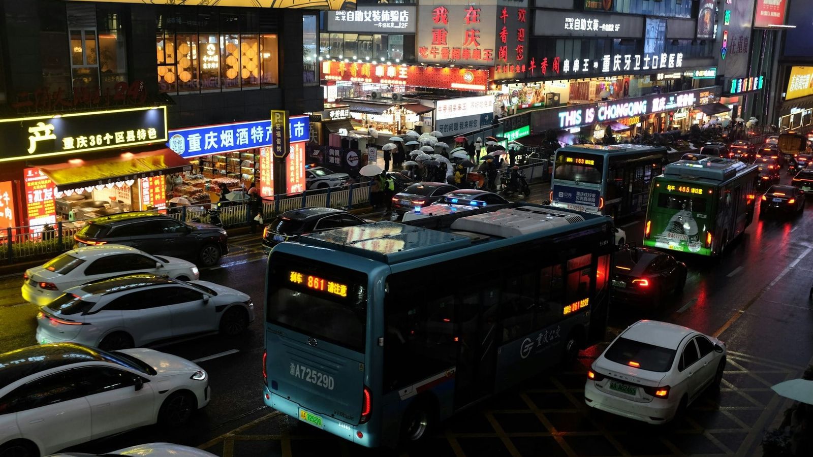 China freezes all new robotaxi licences nationwide after Baidu fleet meltdown stranded 100 vehicles in Wuhan traffic post image