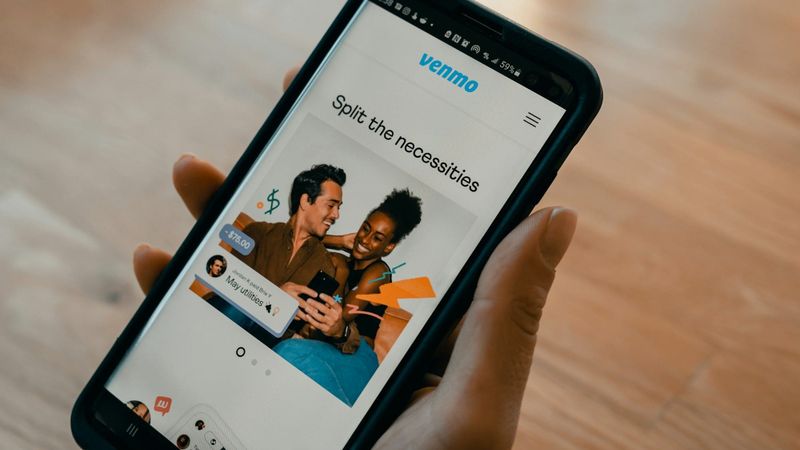 Venmo opens international payments to hundreds of millions of PayPal users post image