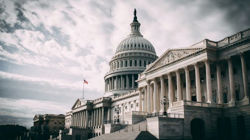 More than 120 crypto firms urge Senate to schedule CLARITY Act markup post image