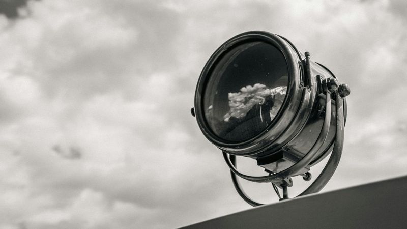 Two startups are racing to build quantum computers out of light, but they disagree on almost everything about how to do it post image