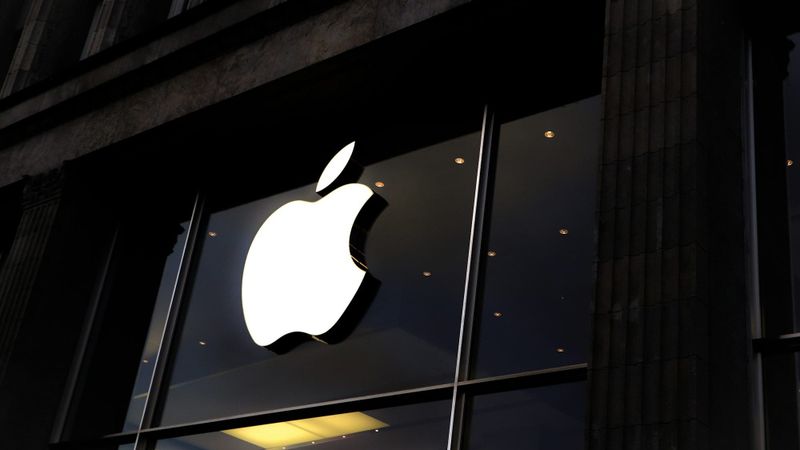 Apple's AI monetisation strategy could add $100 to the stock post image