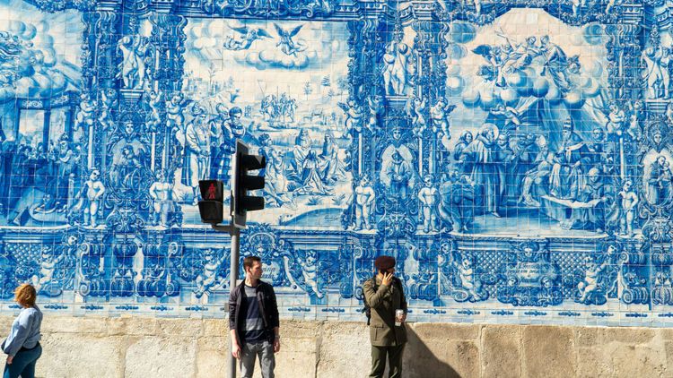 Как переехать в Португалию в 2024 году