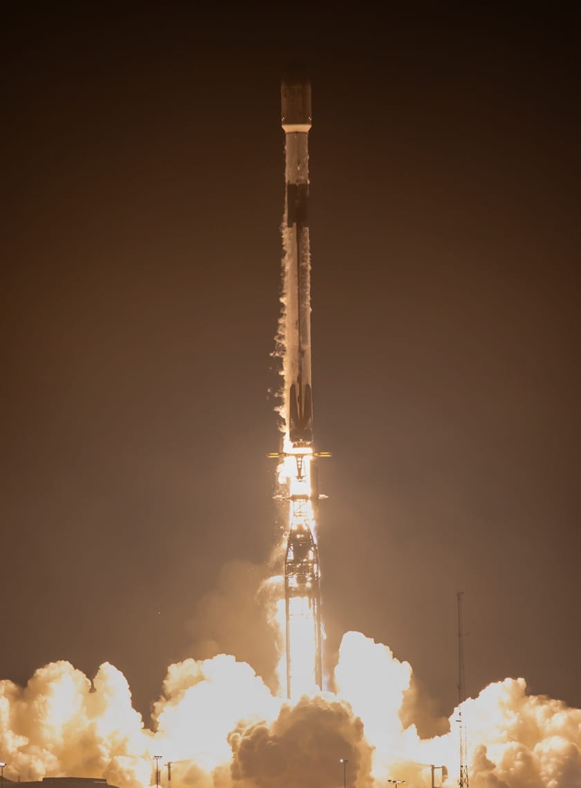 Falcon 9 lifting off from SLC-4E for Starlink Group 7-17. ©SpaceX