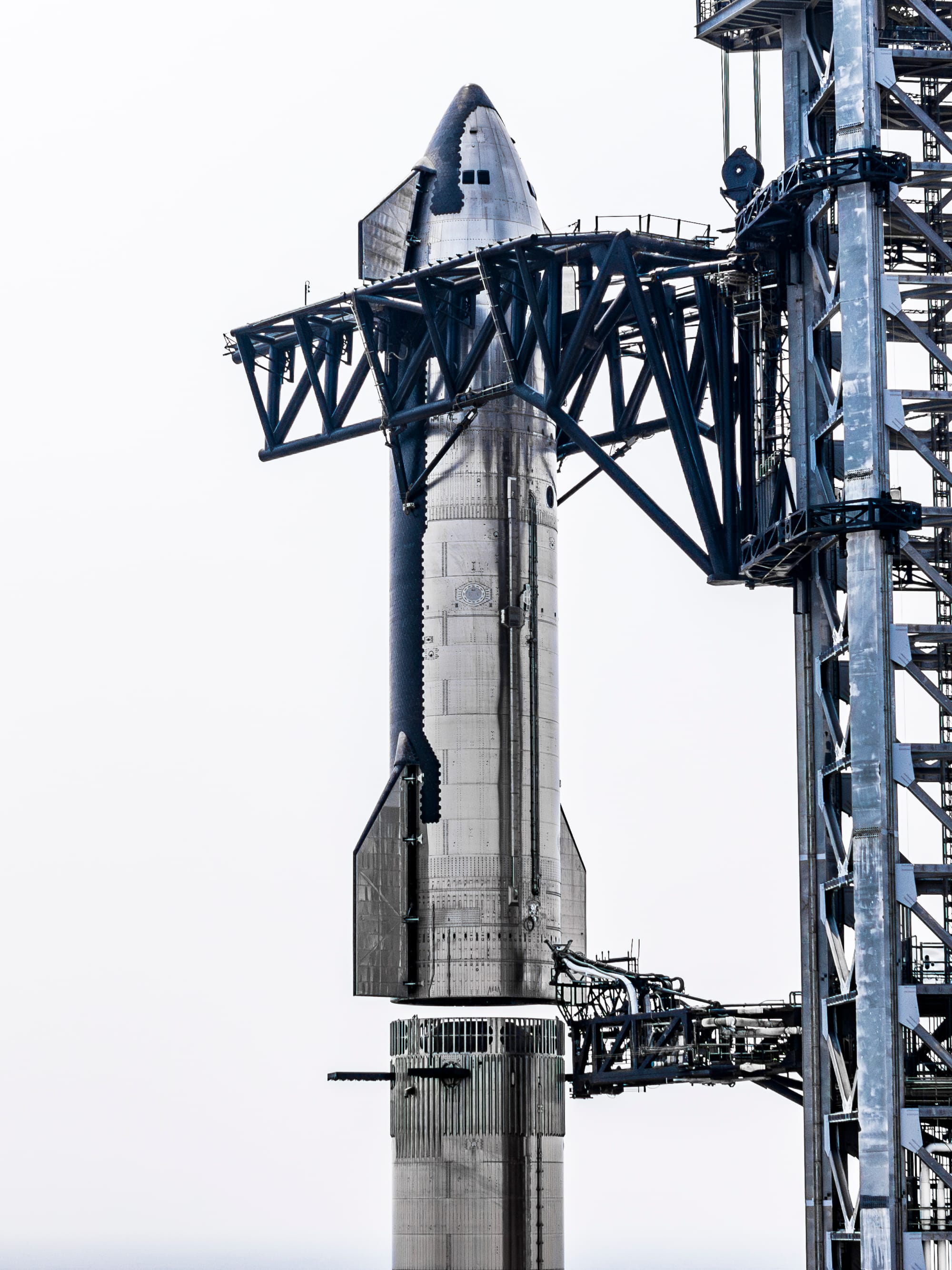 Ship 29 being lifted onto Booster 11. ©SpaceX