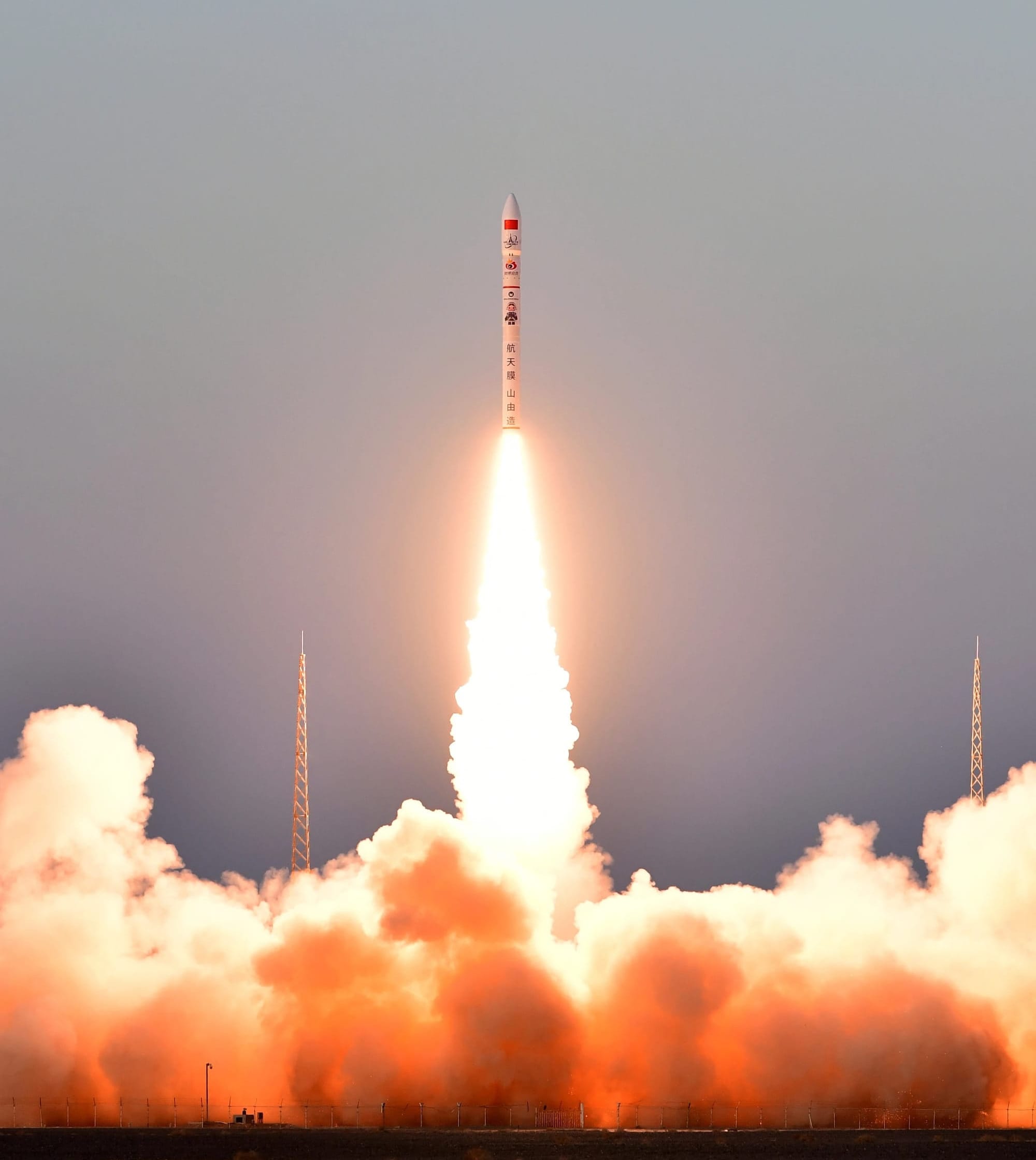 Galactic Energy's Ceres-1 Y6 vehcile lifting off from the Jiuquan Satellite Launch Center.