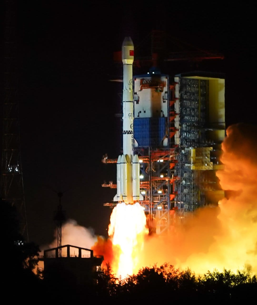 The Long March 3B/E vehicle lifting off from the Xichang Satellite Launch Center on April 10th.