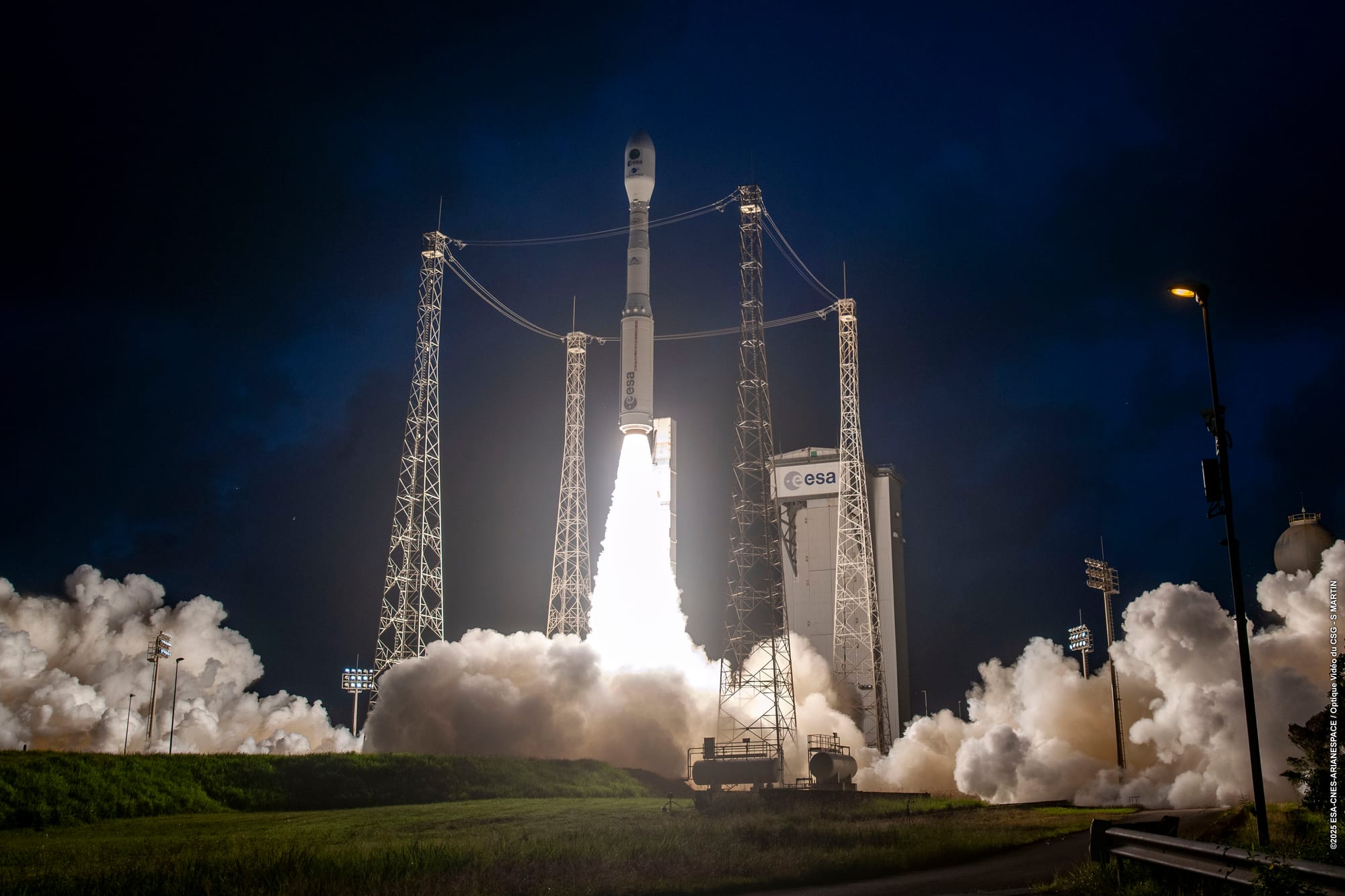 Vega-C blasting off from Guiana with the Biomass spacecraft. ©S. Martin/European Space Agency/Arianespace