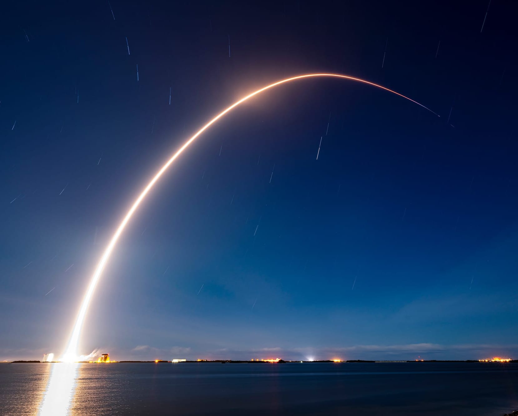 A long exposure photo of Falcon 9 flying from Space Launch Complex 40 for the Starlink Group 6-101 mission on January 30th. ยฉSpaceX