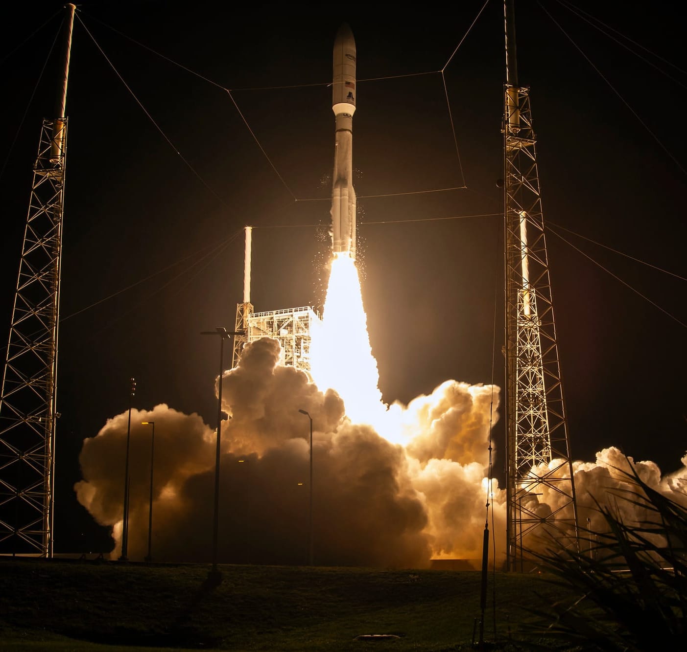 Atlas V lifting off from Space Launch Complex 41 for the LA-06 mission on April 28th 2026. ©United Launch Alliance