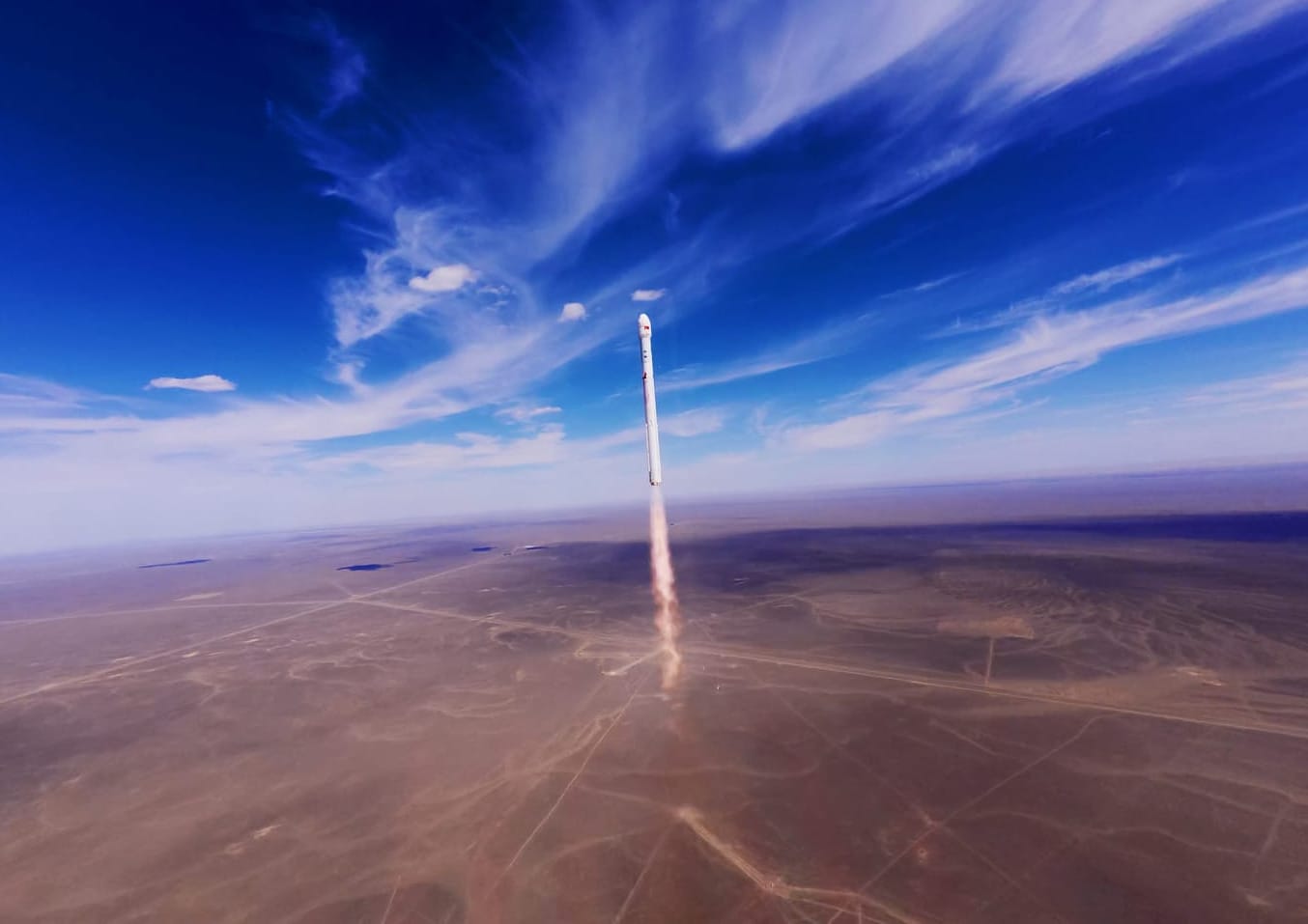 The Zhuque-2E Y6 vehicle during first-stage flight from the Jiuquan Satellite Launch Center on June 9th 2026. ยฉLandSpace