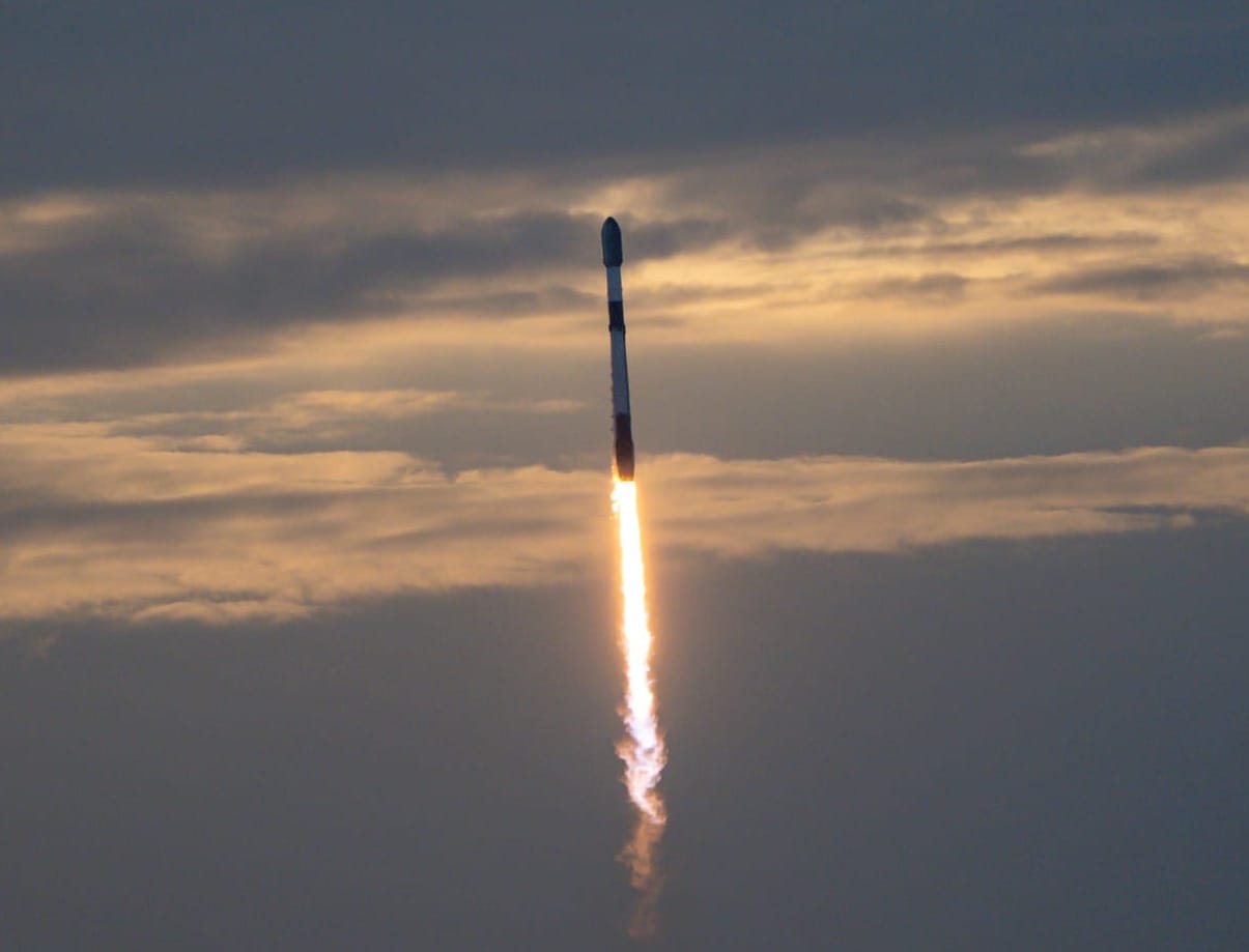 Falcon 9 during first-stage flight for the Starlink Group 10-50 mission on July 5th 2026. ©SpaceX