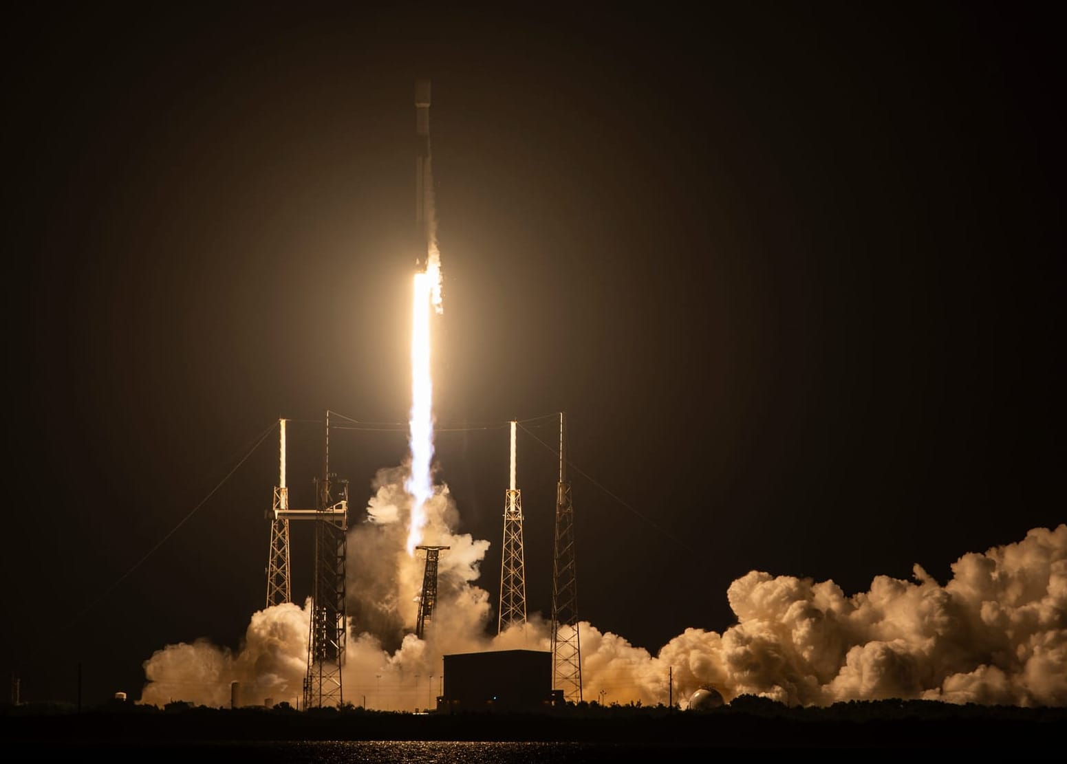 Falcon 9 lifting off from Space Launch Complex 40 for the NROL-95 mission on July 30th 2026. ©SpaceX