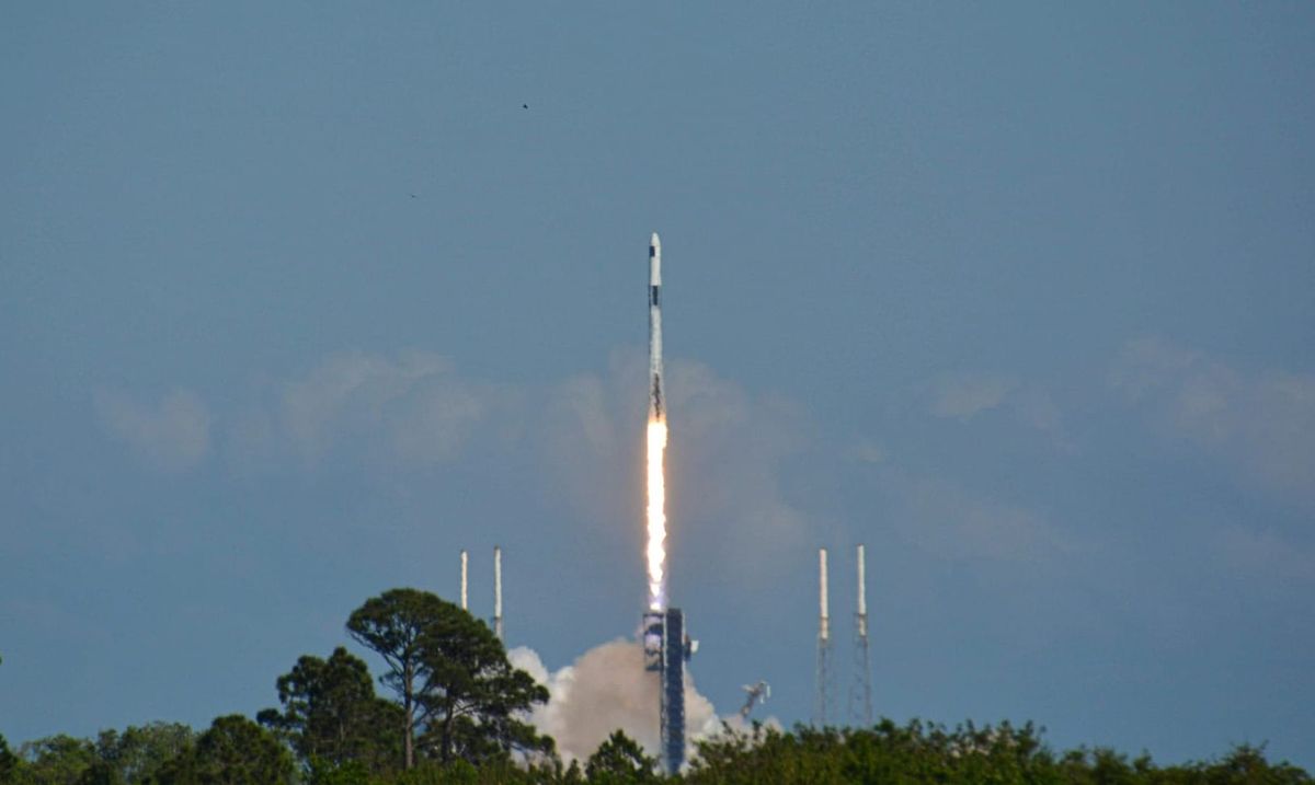 Falcon 9 lifting off from Space Launch Complex 40 for CRS-30. ©Madison Tuttle/NASA