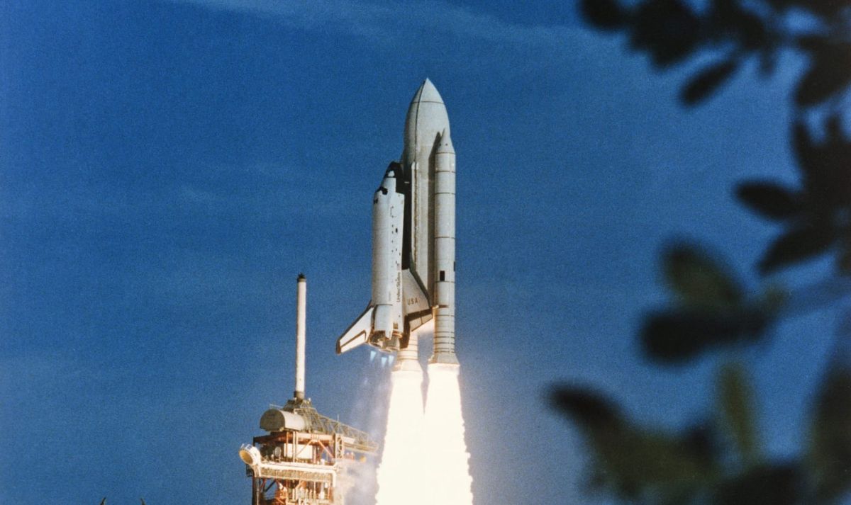 Columbia lifting off from Launch Complex 39A for STS-1. ©NASA