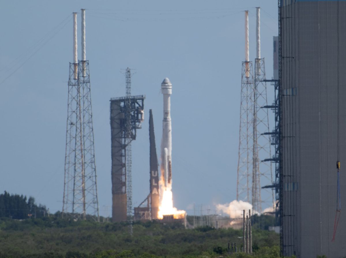 Starliner lifting off atop of Atlas V from Space Launch Complex 41. ©Joel Kowsky/NASA