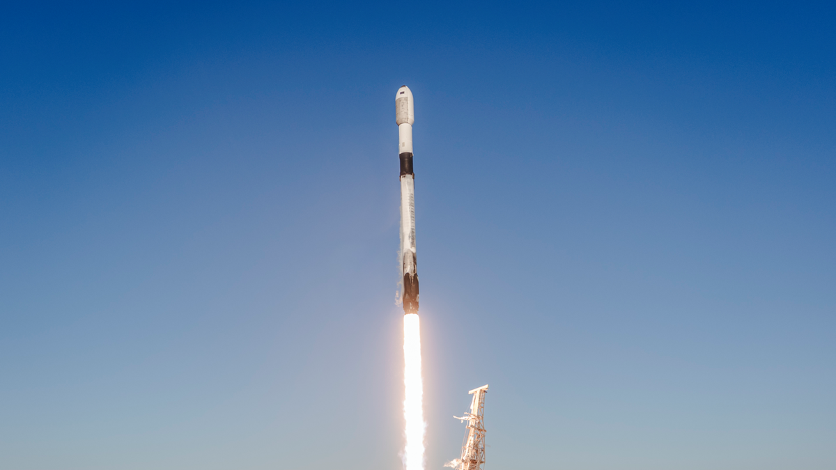 Falcon 9 lifting off from Space Launch Complex 4E on February 2nd 2026. ©SpaceX