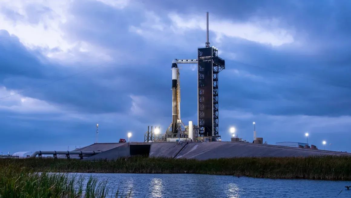 Journey Over the Ice Caps: Fram-2