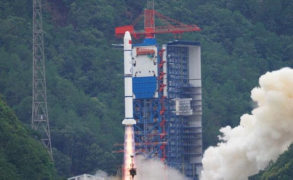 Franco-Chinese gamma-ray burst mission blasts off from Xichang!