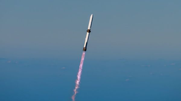 New Glenn Booster Lands, Begins ESCAPADE's Long Trek to Mars