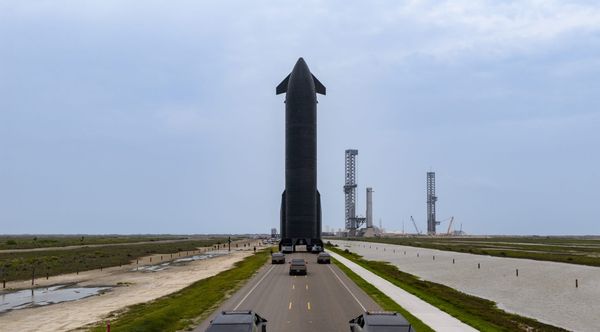 Starship to Carry Space Tourist on Mars Flyby Mission