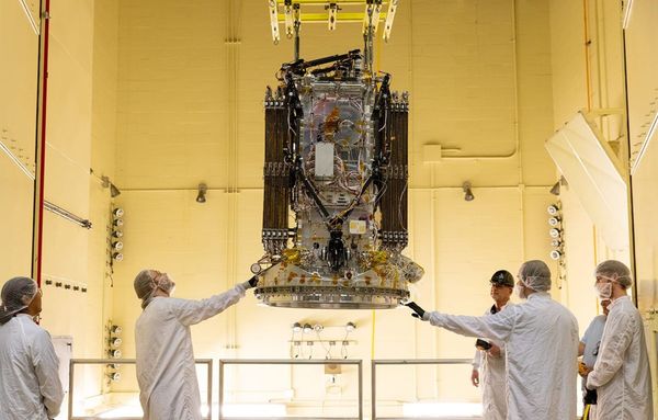 NASA Telescope to Fall From Orbit After Savior Spacecraft Falters