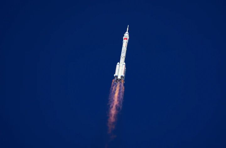 Long March 2F during first stage flight for Shenzhou 17.