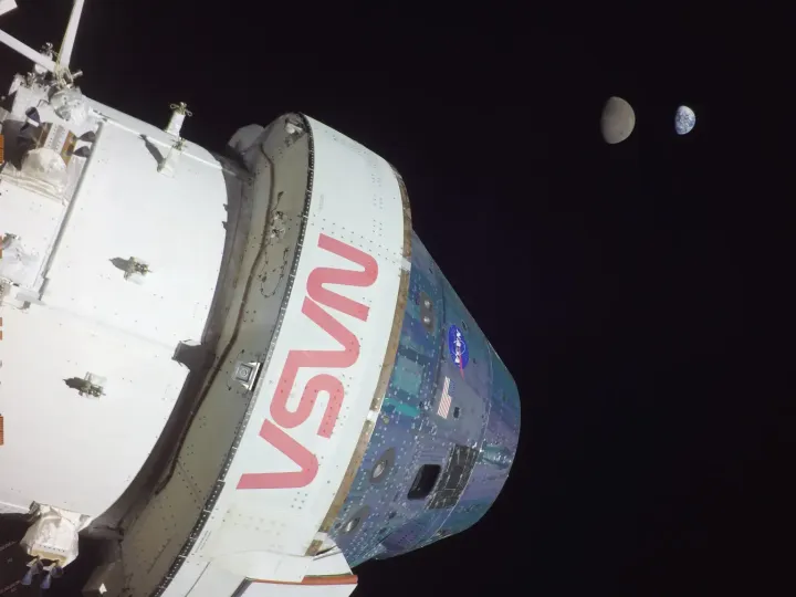 NASA's Orion spacecraft out past the Moon for the Artemis I mission. ©NASA