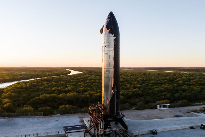 Ship 33 at the Massey's test site during its static fire campaign. ©SpaceX