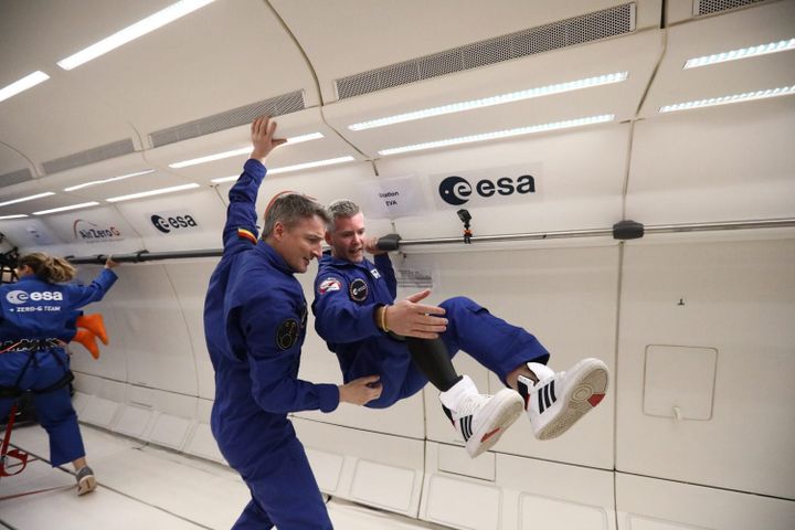 John McFall during a parabolic flight to simulate microgravity. ©European Space Agency