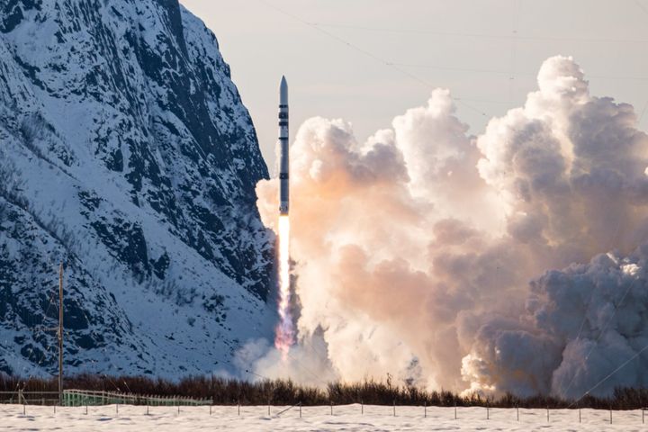 Spectrum lifts off for its debut flight. ©Isar Aerospace