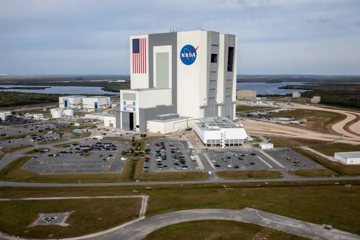 Kennedy Space Centers "Vehicle Assembly Building" (VAB) on Merritt Island, Florida