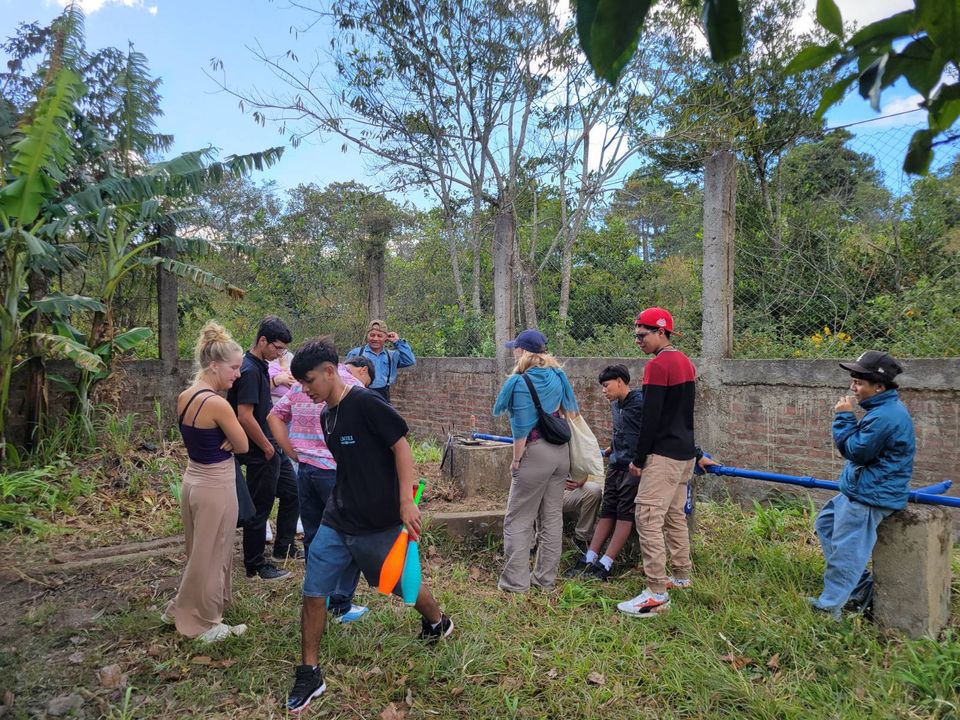 Remplacement de pompe à eau communautaire à la Tejera