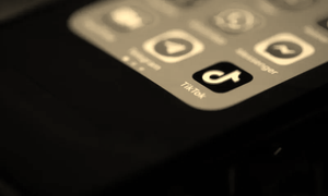 TikTok integra reservas de hotel y comisiones para creadores