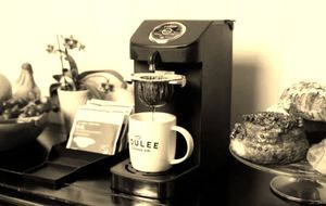 Staypineapple cambia el café in-room con un sistema compostable junto a Coulée Coffee