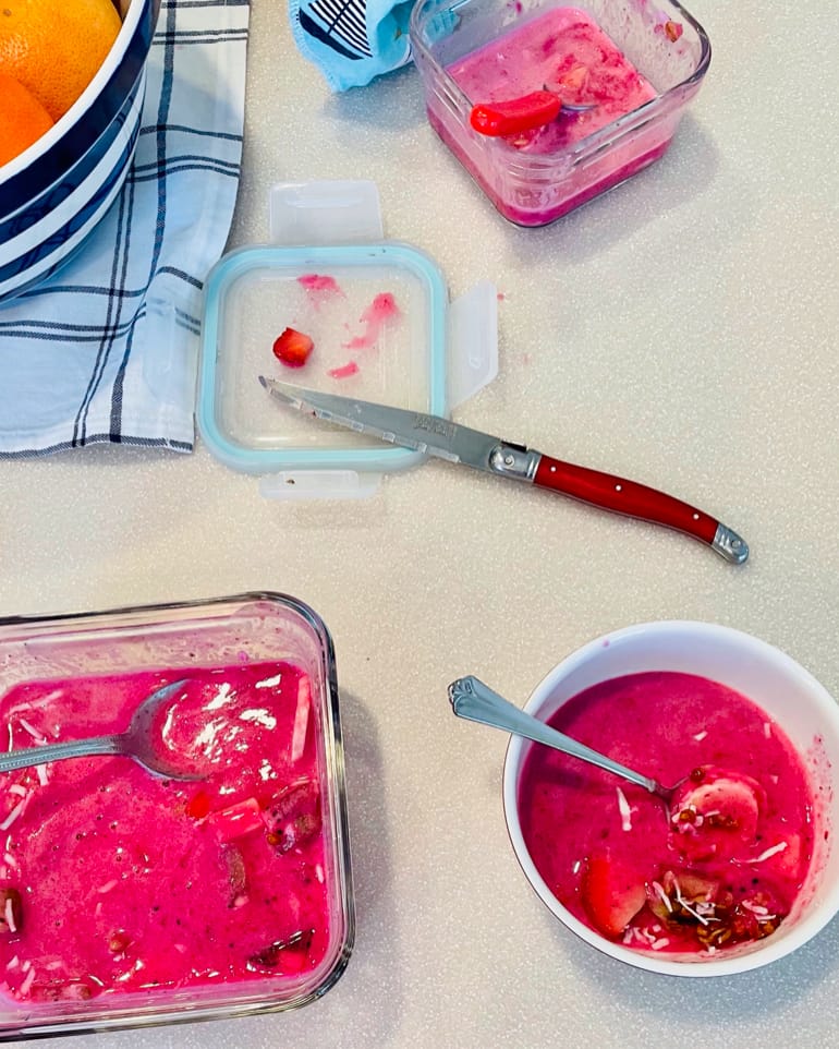 🍽️ Acai Frozen Fruit Bowl