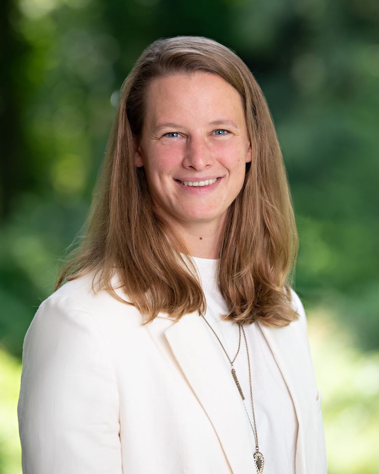 The policy battles shaping oral health care