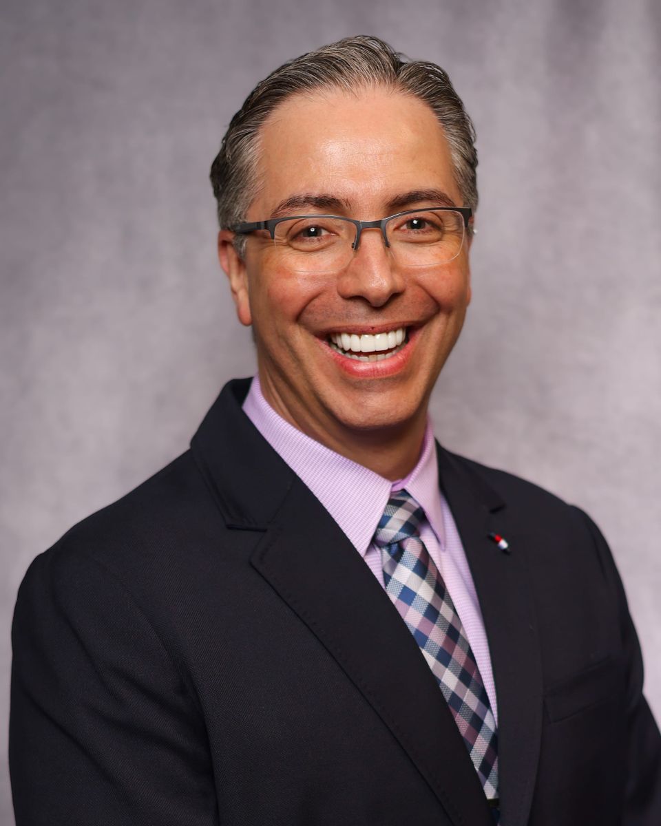 Can nanotech end secondary caries?