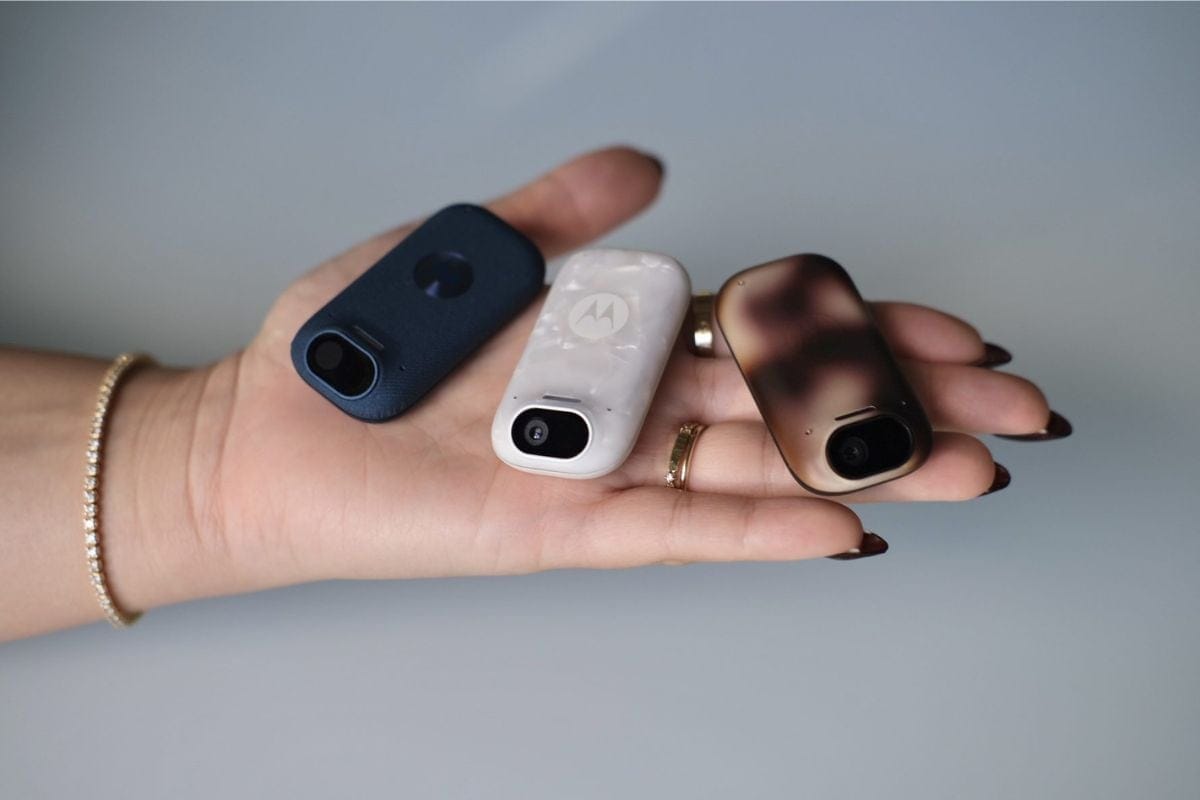 AI wearable concept