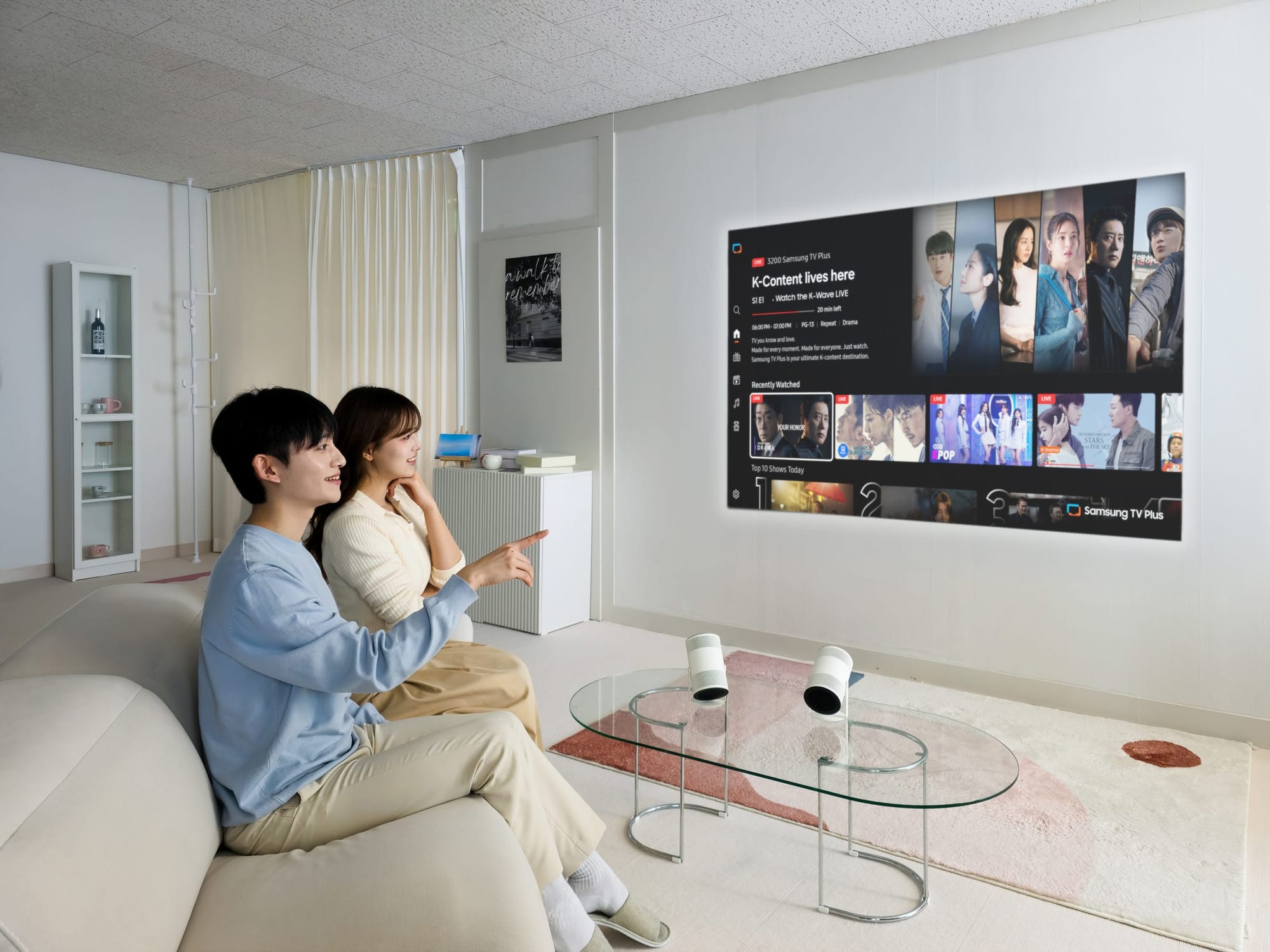 Samsung AI Projector Freestyle+ Point and Play