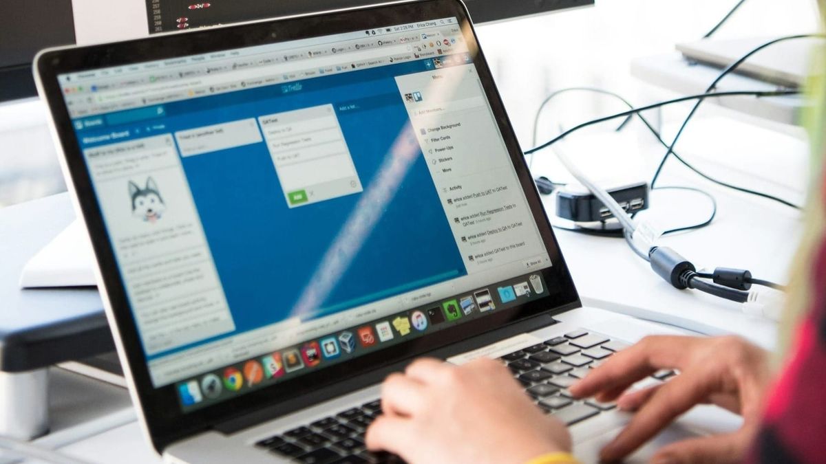 7 Top Full-Stack Development Courses To Take in 2024 Post feature image