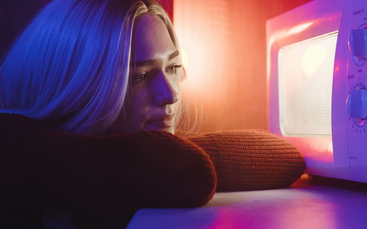 Key Factors To Consider Before Buying a Microwave Post feature image