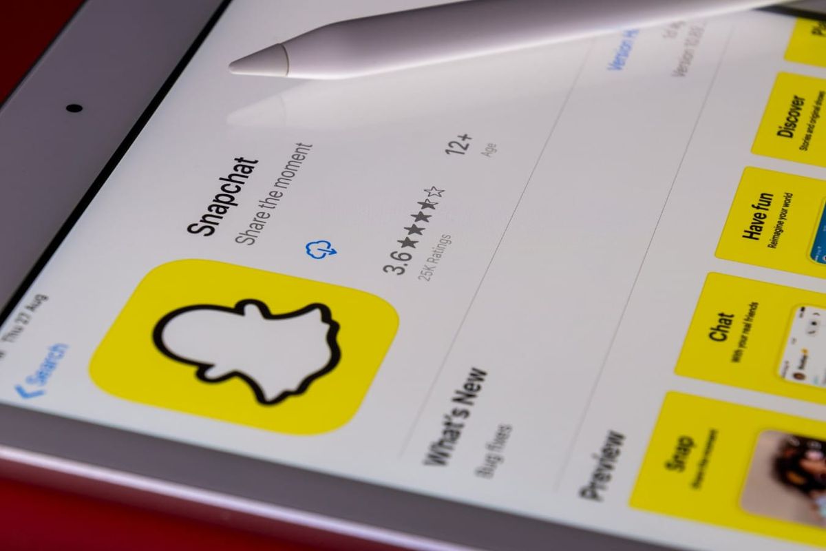 Snapchat Rolls Out Safety Features to Protect Teens from Unwanted Contacts Post feature image