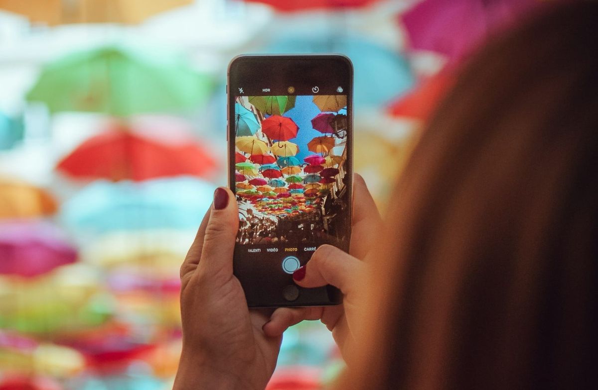How to Use Camera Effects on WhatsApp Post feature image