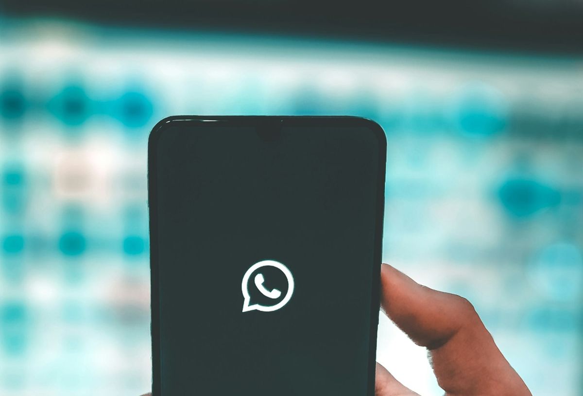 You would soon be able to share photos and videos on WhatsApp faster Post feature image