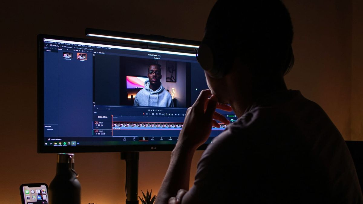 How to Edit Videos Online: Free Tools and Techniques Post feature image