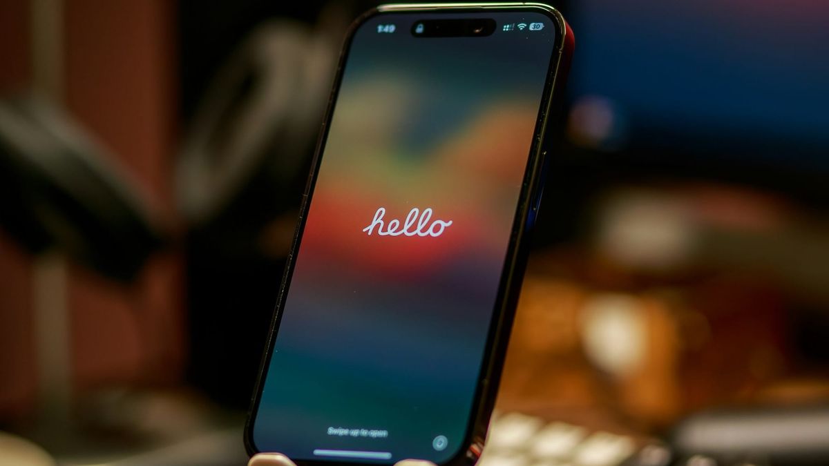 Apple Rolls Out iOS 18.3 Update With Changes to AI Notification Summaries and Visual Intelligence Post feature image