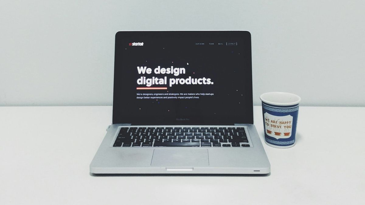 How to Sell Digital Products Online: Your Beginner's Blueprint to Making Money Online Post feature image