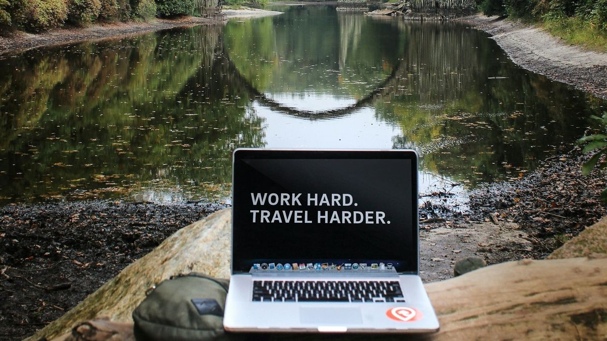 How The Philippines Wants to Become a Digital Nomad Destination Post feature image